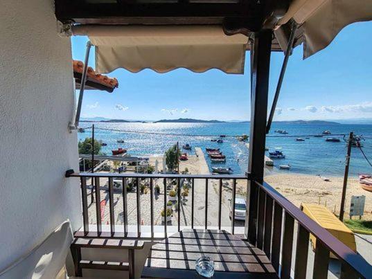 Pension Antonakis Ouranoupolis Greece 외부 사진